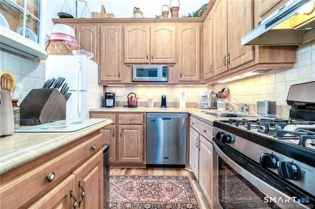 69 Olcott Way - Photo 6