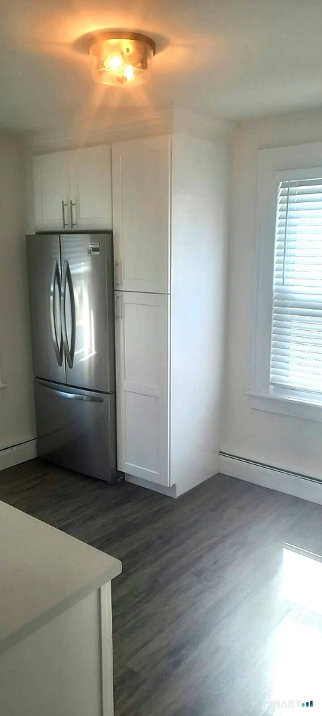 144 Colonial Road - Photo 17