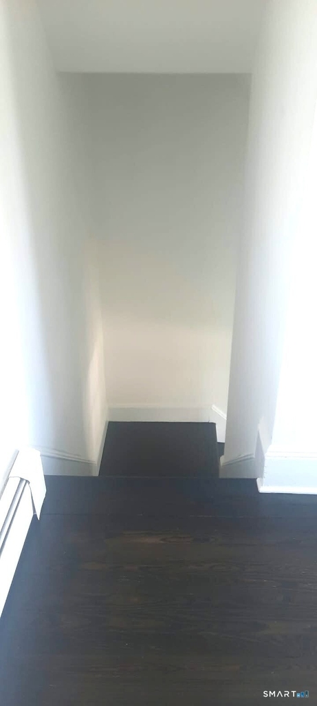 144 Colonial Road - Photo 25