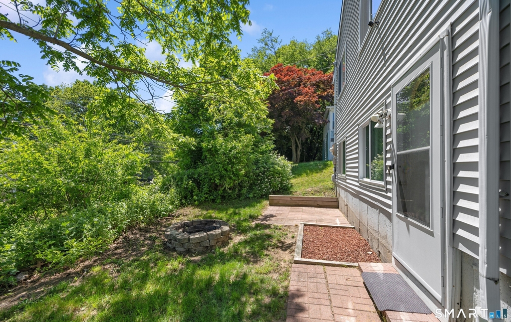 2743 Main Street - Photo 0