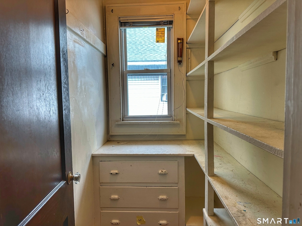 546 Taft Avenue - Photo 6