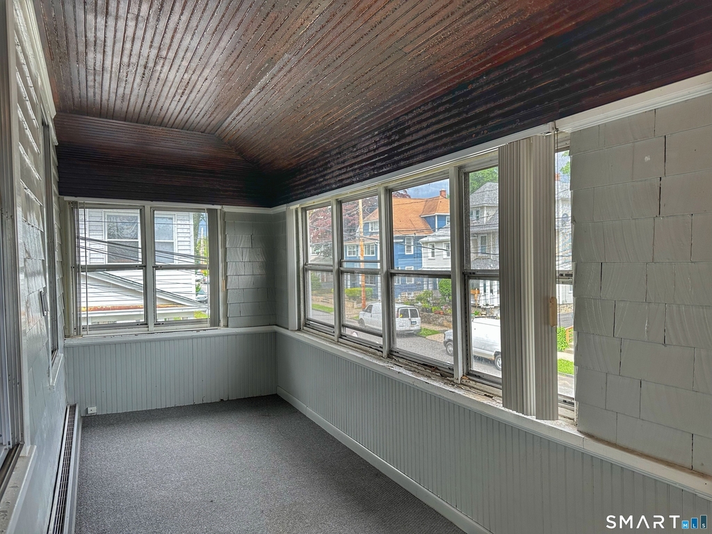 546 Taft Avenue - Photo 7