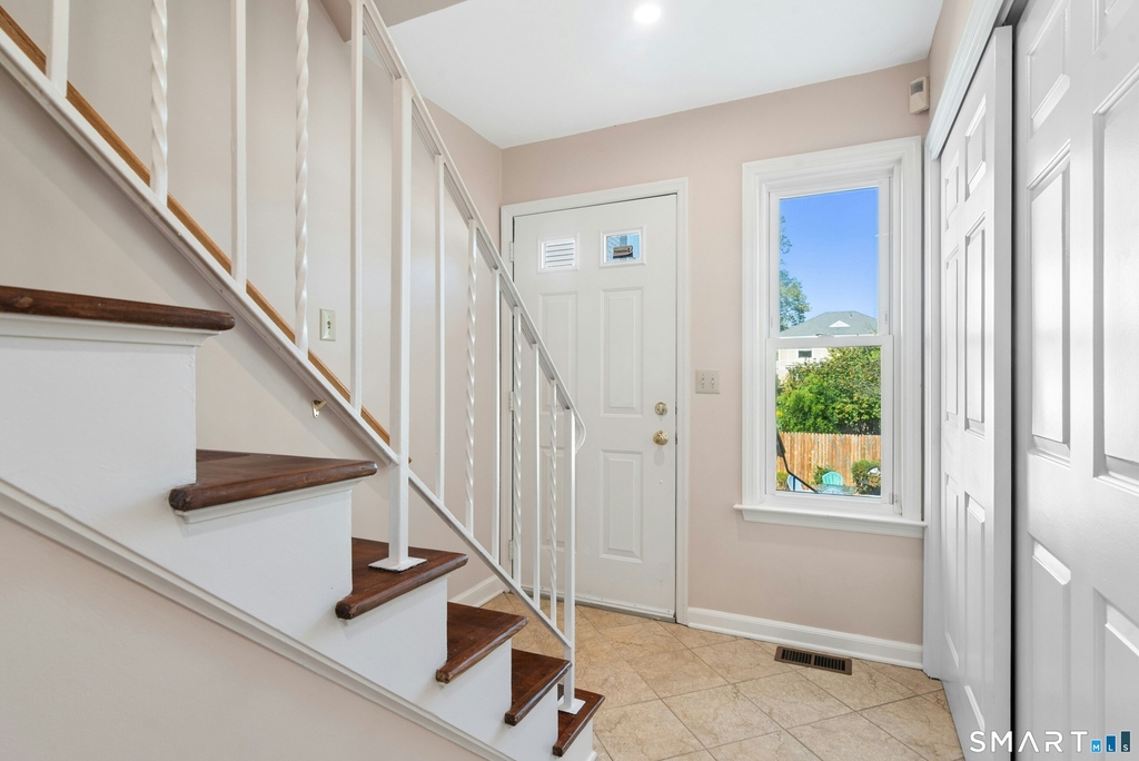 375 Hope Street - Photo 3