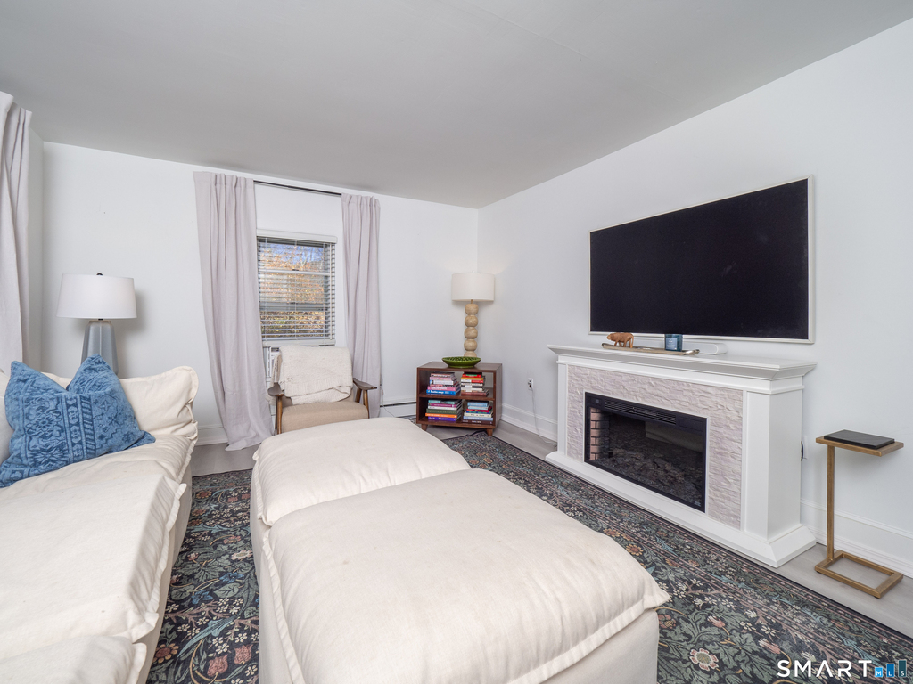 209 Peaceable Street - Photo 12