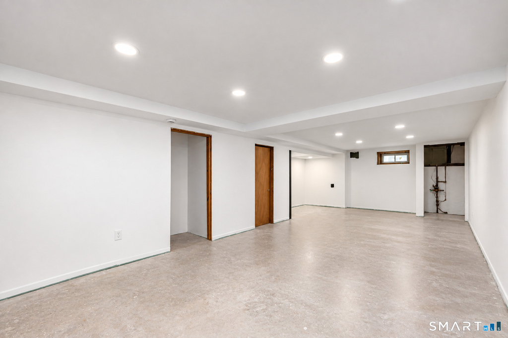 3 Devon Avenue - Photo 22