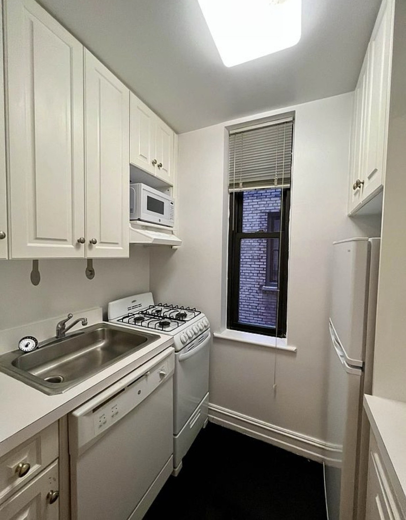 146 West 79th Street - Photo 1