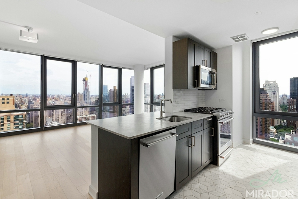 21 West End Avenue - Photo 2