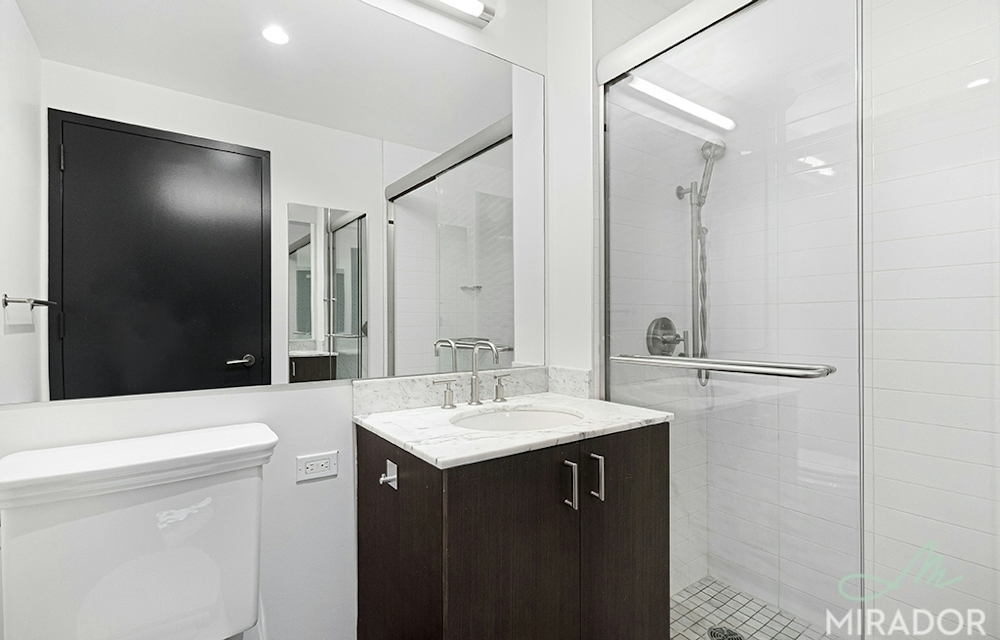 21 West End Avenue - Photo 1