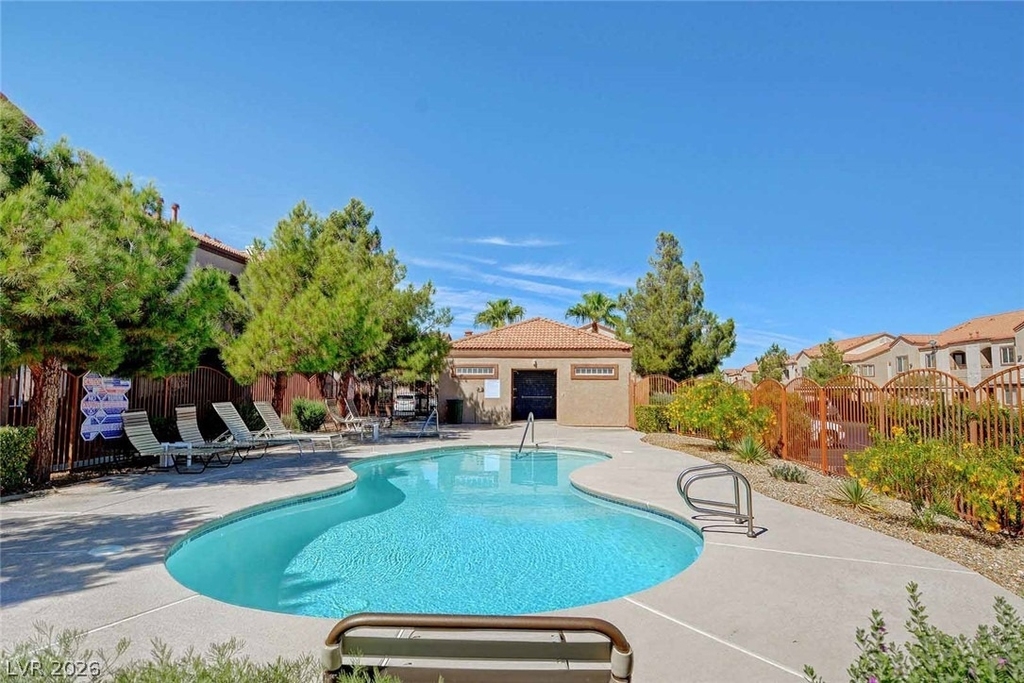 9580 W Reno Avenue - Photo 32