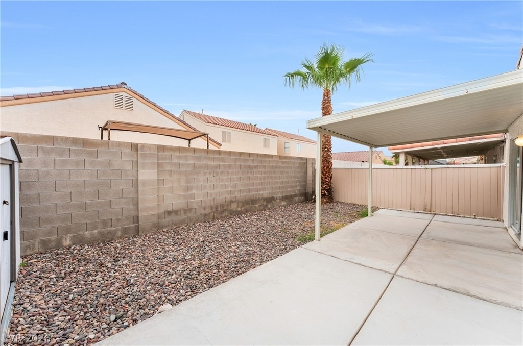 325 Searchlight Drive - Photo 18