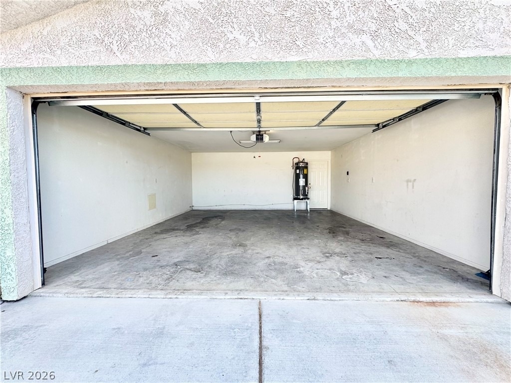 421 E Comstock - Photo 13