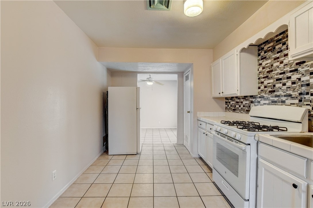 3928 Torsby Place - Photo 19