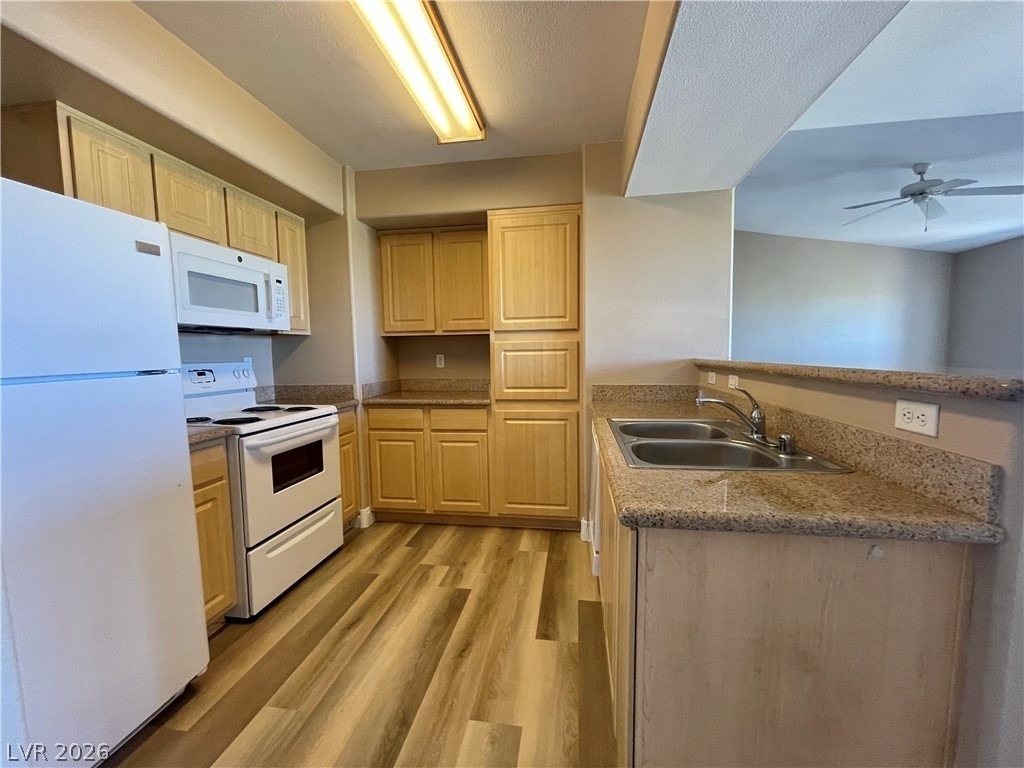 8000 Badura Avenue - Photo 7
