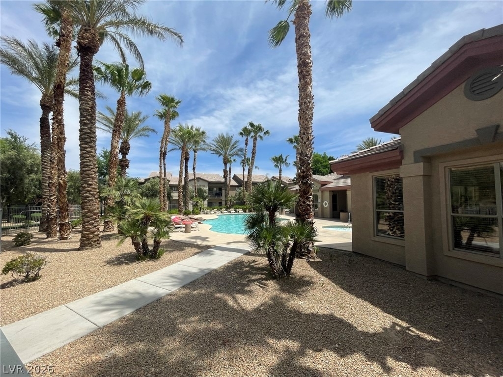 8000 Badura Avenue - Photo 29