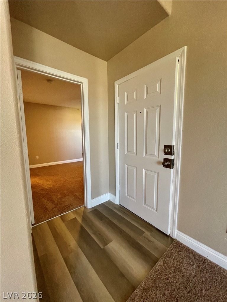 8000 Badura Avenue - Photo 3