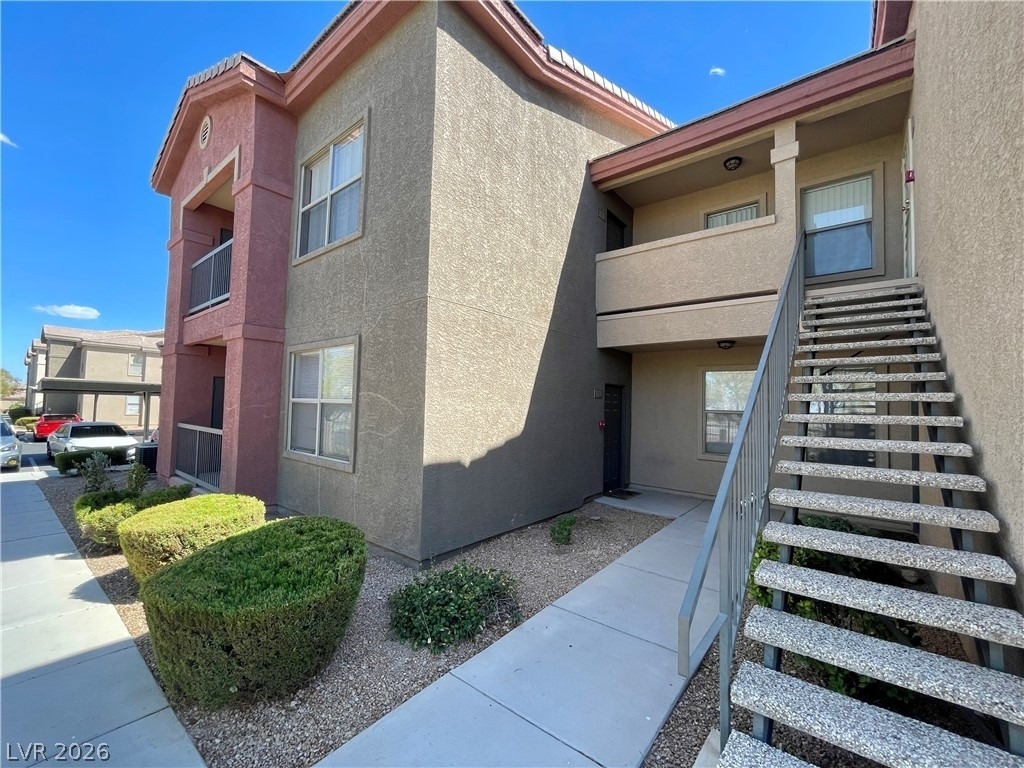 8000 Badura Avenue - Photo 1