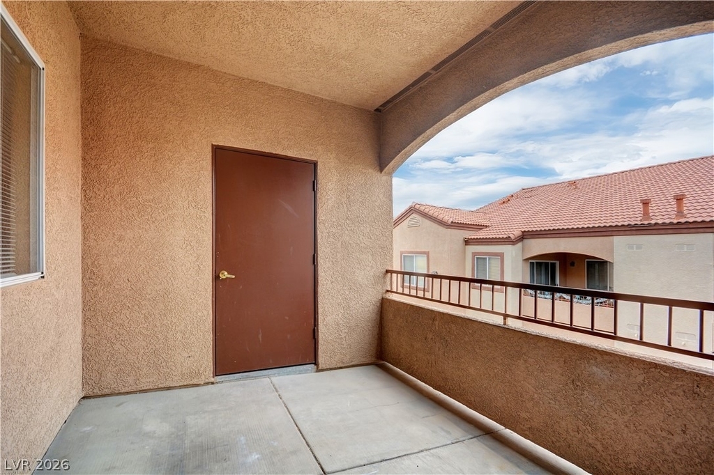 9580 W Reno Avenue - Photo 11