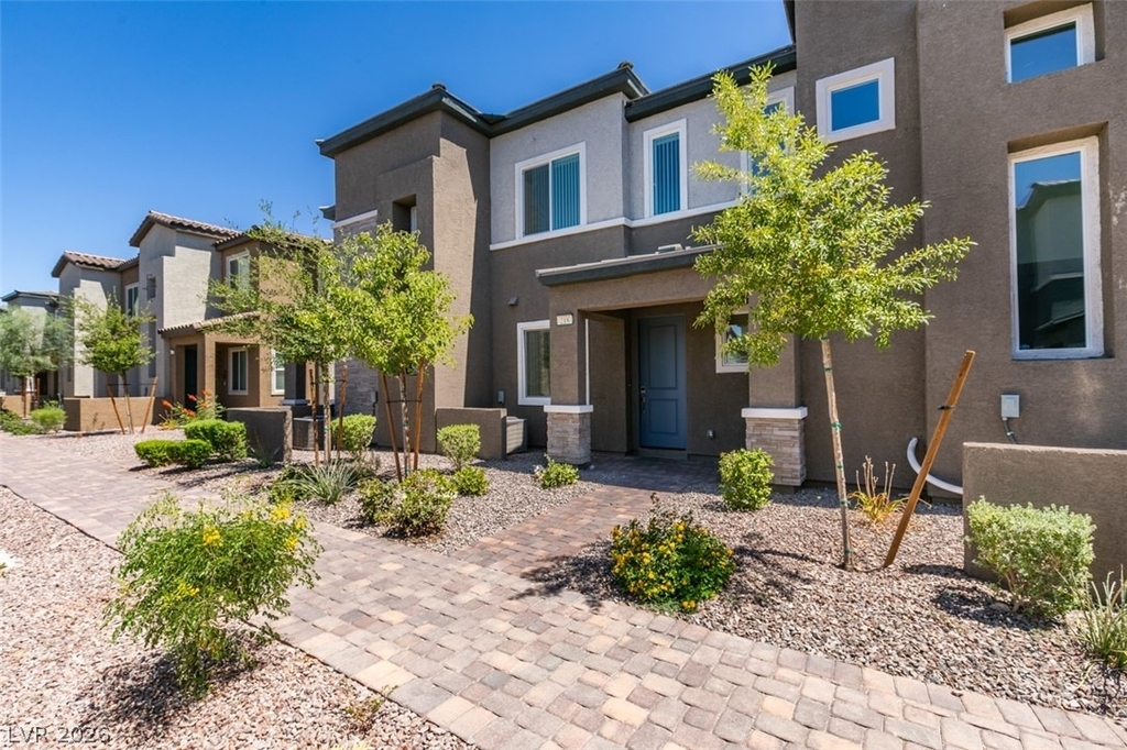 218 Krameria Avenue - Photo 1