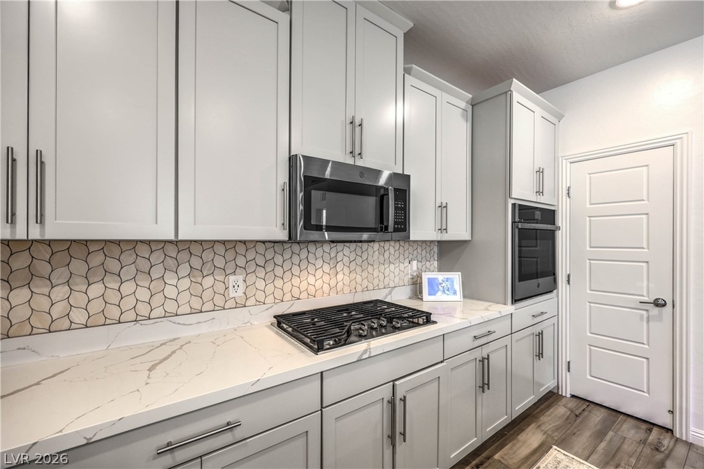 2555 Hampton Road - Photo 9