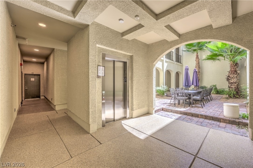 2555 Hampton Road - Photo 3