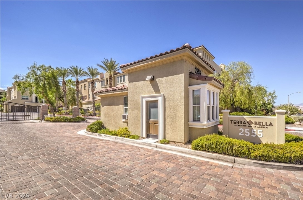 2555 Hampton Road - Photo 32