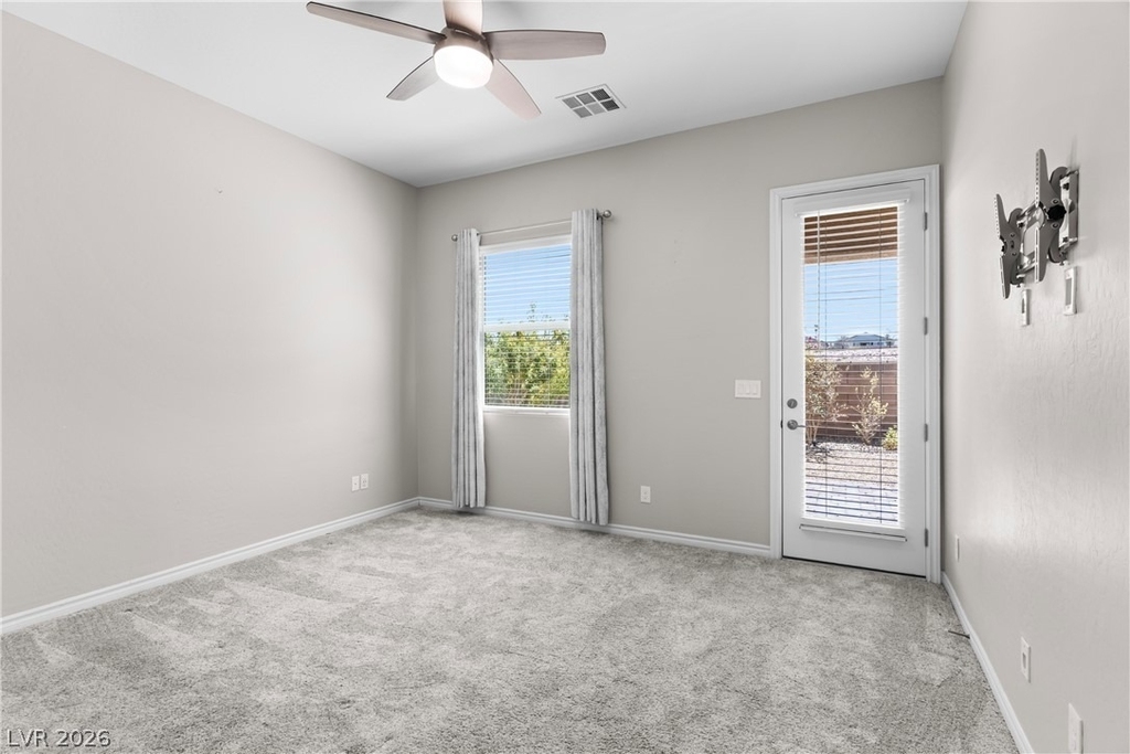 652 Longfeather Street - Photo 17