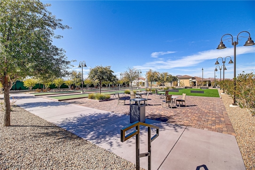 652 Longfeather Street - Photo 48