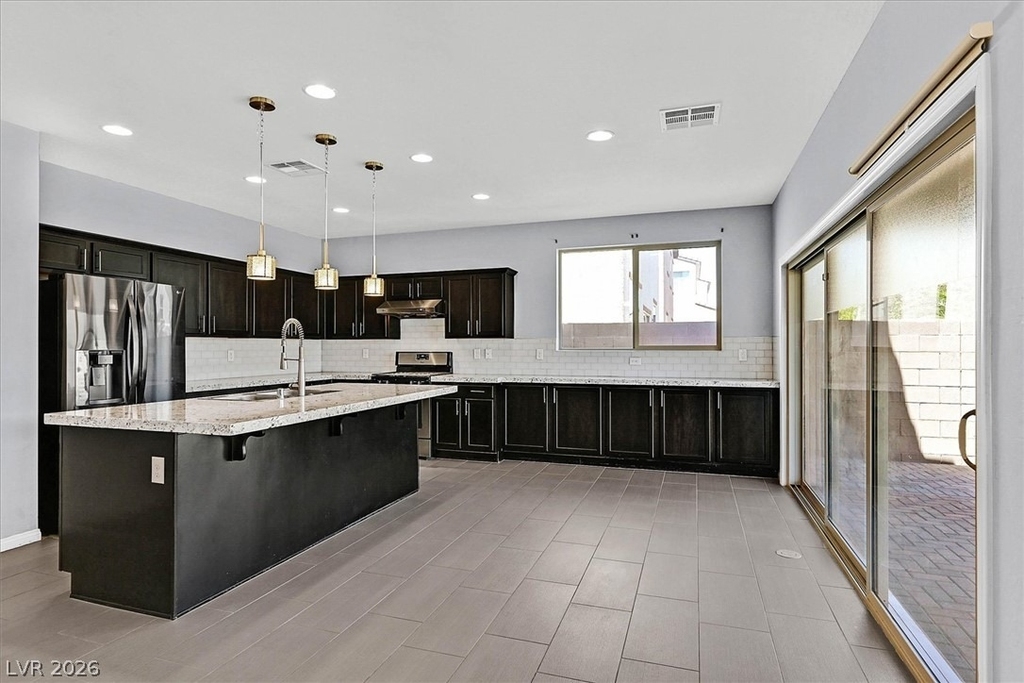 272 Finsbury Court - Photo 4