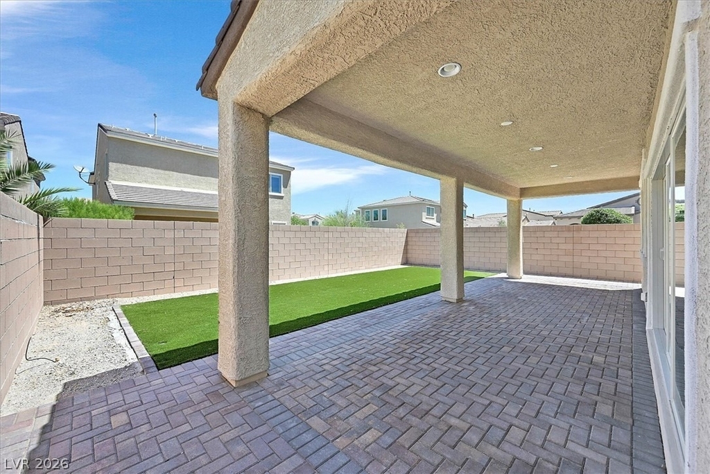 272 Finsbury Court - Photo 28