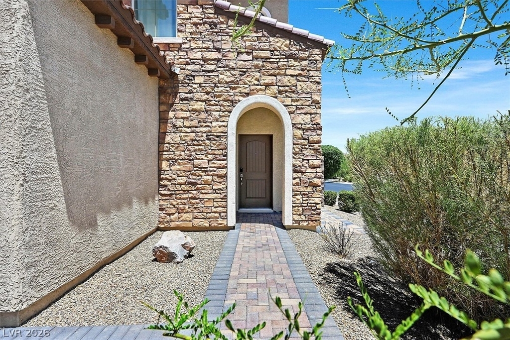 272 Finsbury Court - Photo 1