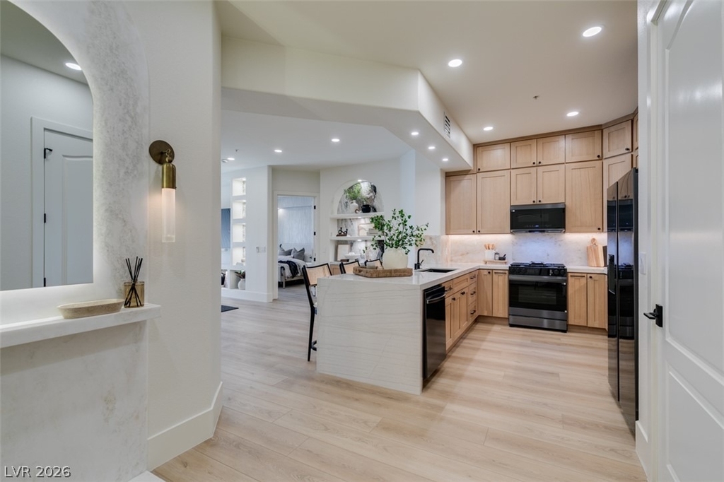 32 E Serene Avenue - Photo 18