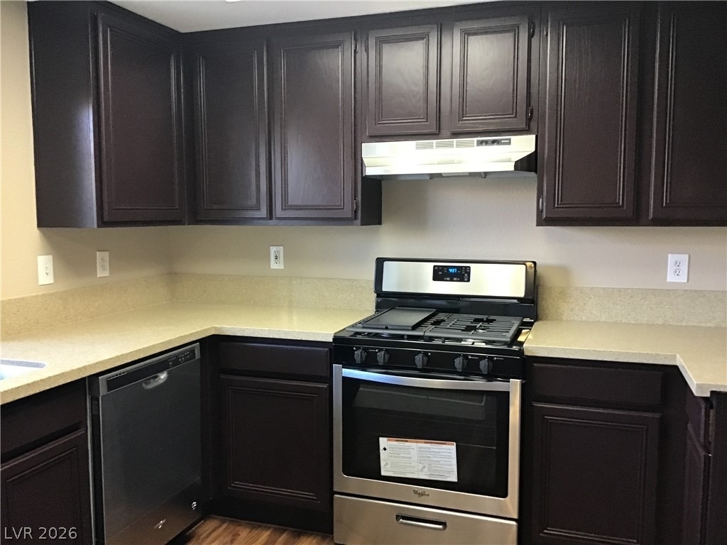 1676 Normandy Way - Photo 16