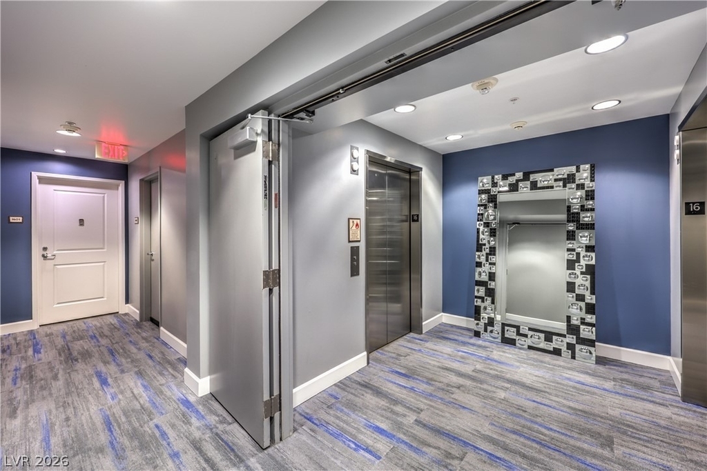 200 W Sahara Avenue - Photo 2