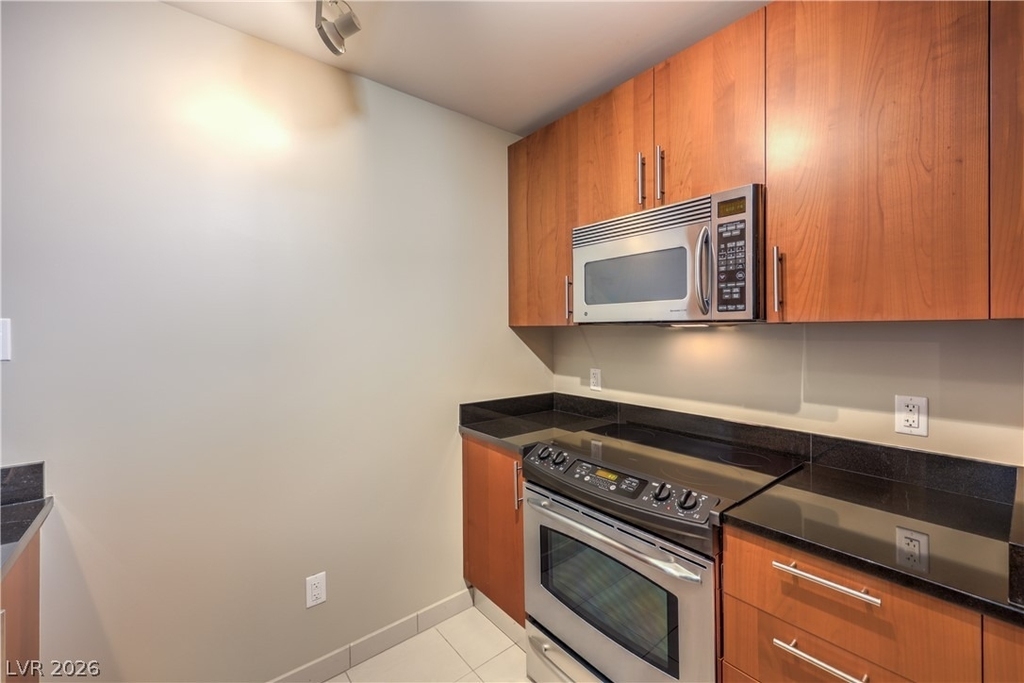 200 W Sahara Avenue - Photo 11