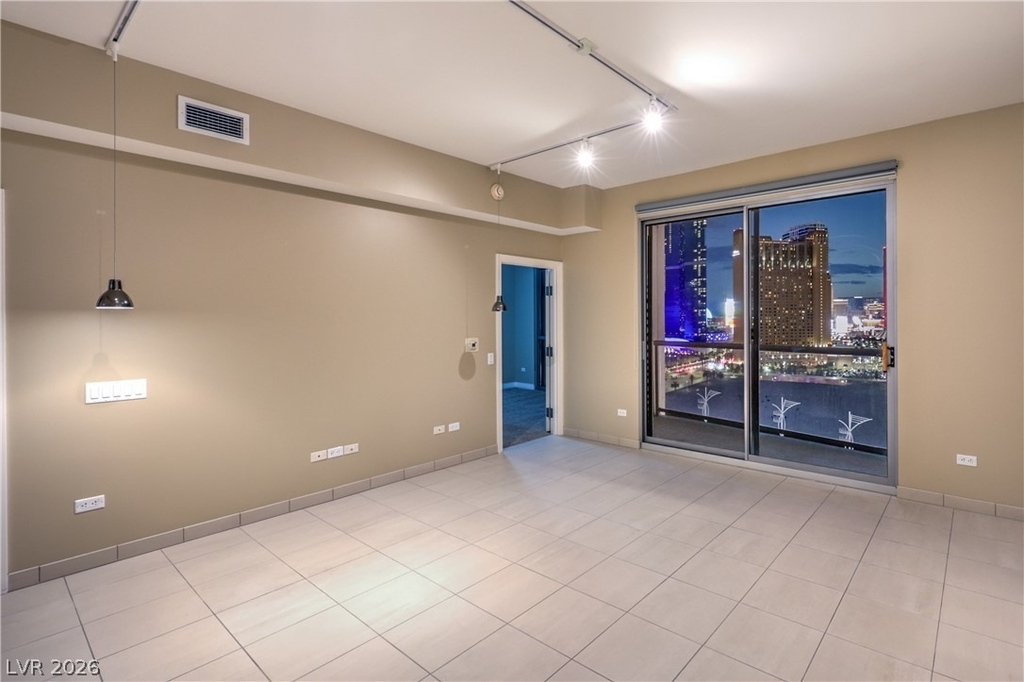 200 W Sahara Avenue - Photo 6