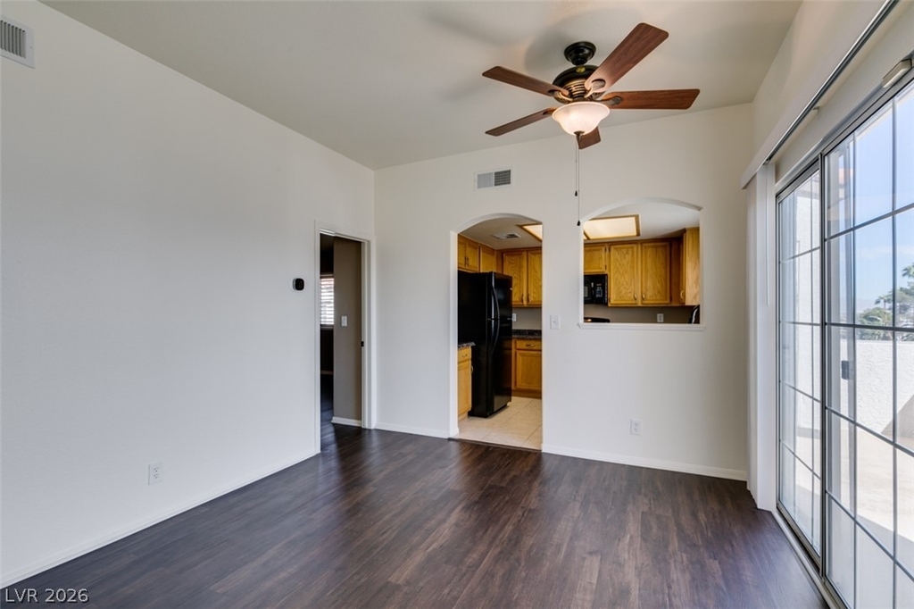 358 Seine Way - Photo 14