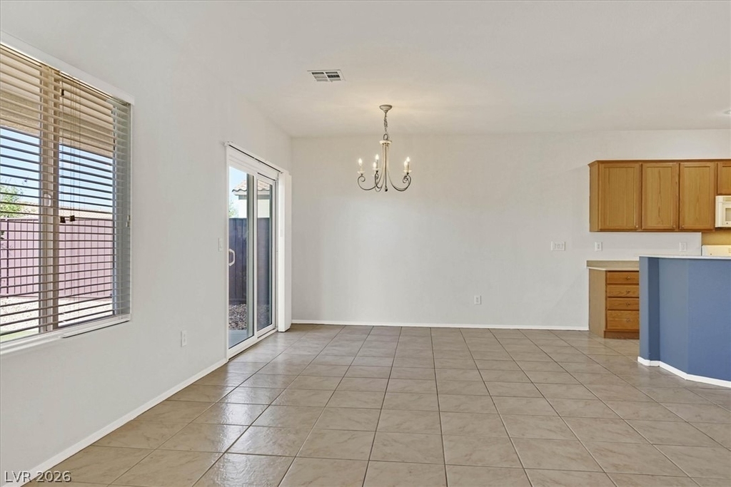 2223 Twin Falls Drive - Photo 2