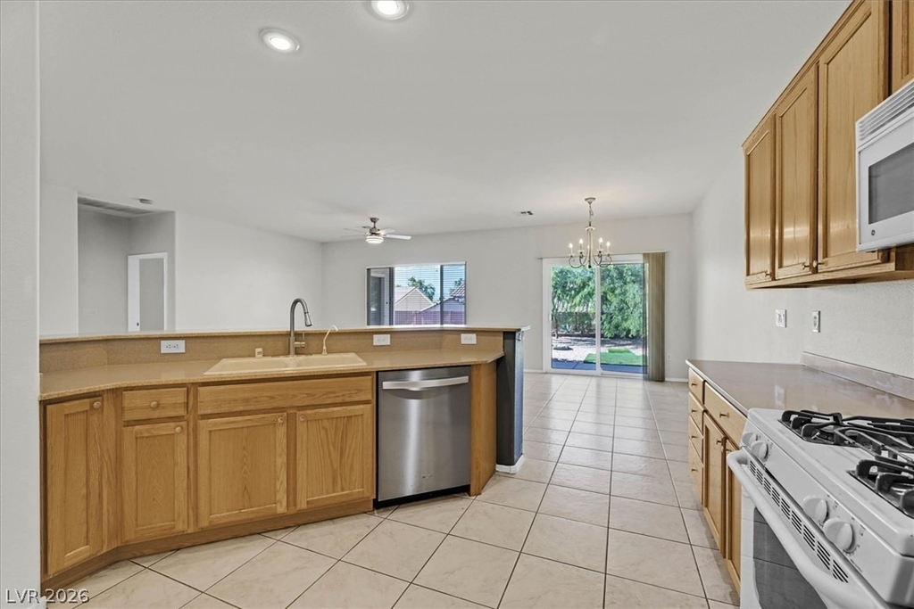 2223 Twin Falls Drive - Photo 8