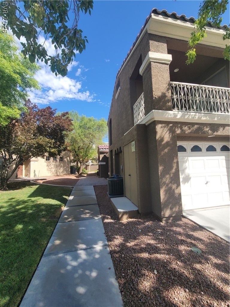7290 Sheared Cliff Lane - Photo 2