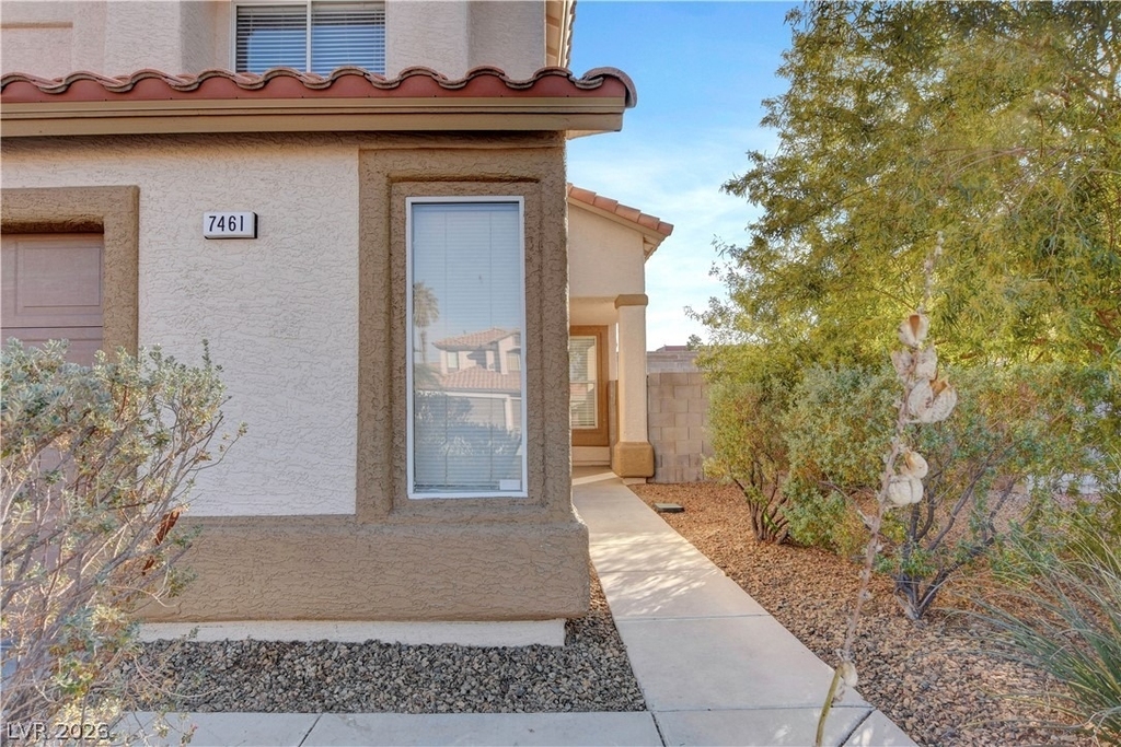 7461 Sunspot Drive - Photo 3