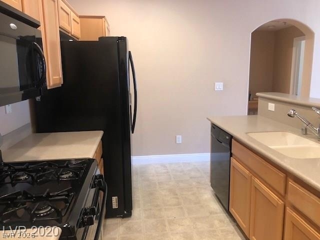 8777 Maule Avenue - Photo 8