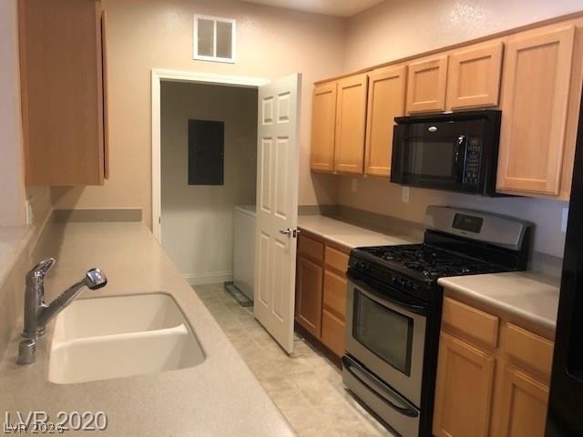 8777 Maule Avenue - Photo 7