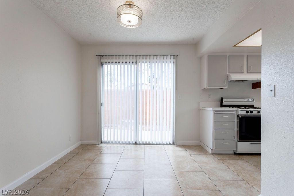 4362 Caliente Street - Photo 6
