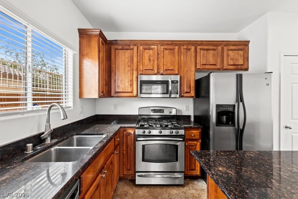 7384 Emerald Glow Street - Photo 11