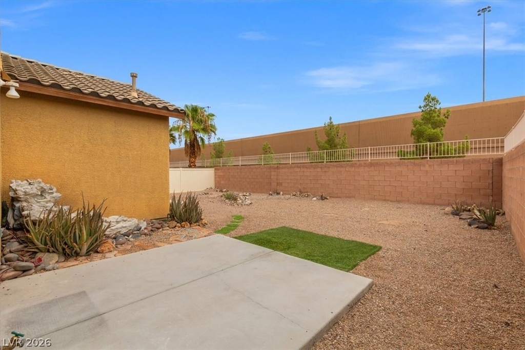 7384 Emerald Glow Street - Photo 32