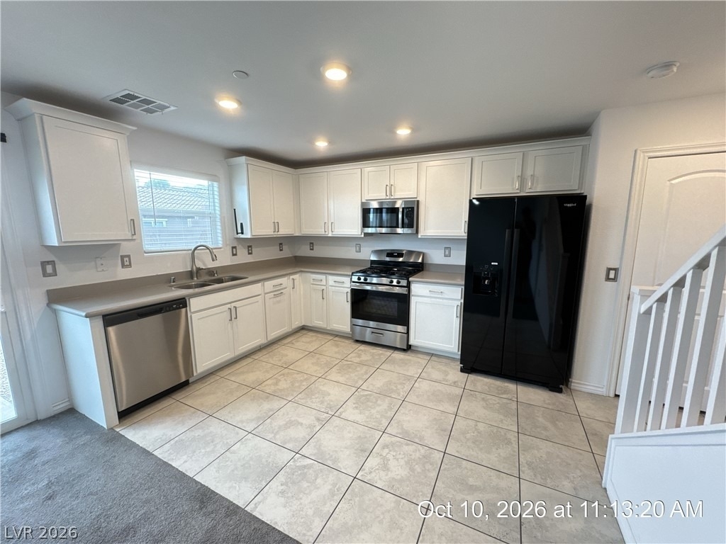 371 Rosefinch Street - Photo 2