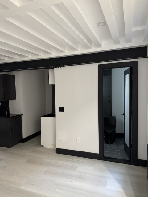 340 East 58th Street - Photo 3