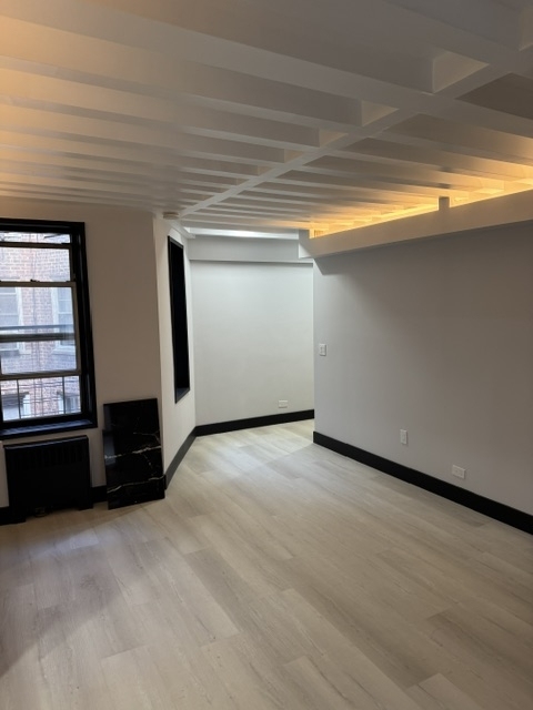 340 East 58th Street - Photo 5