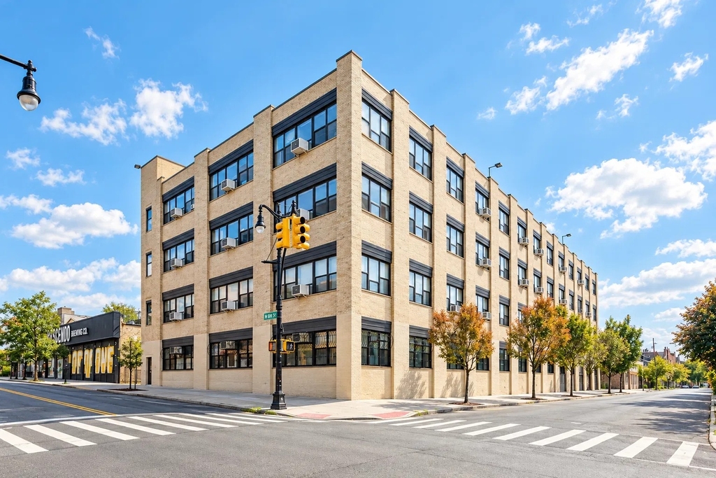 70 Wyckoff Avenue - Photo 8