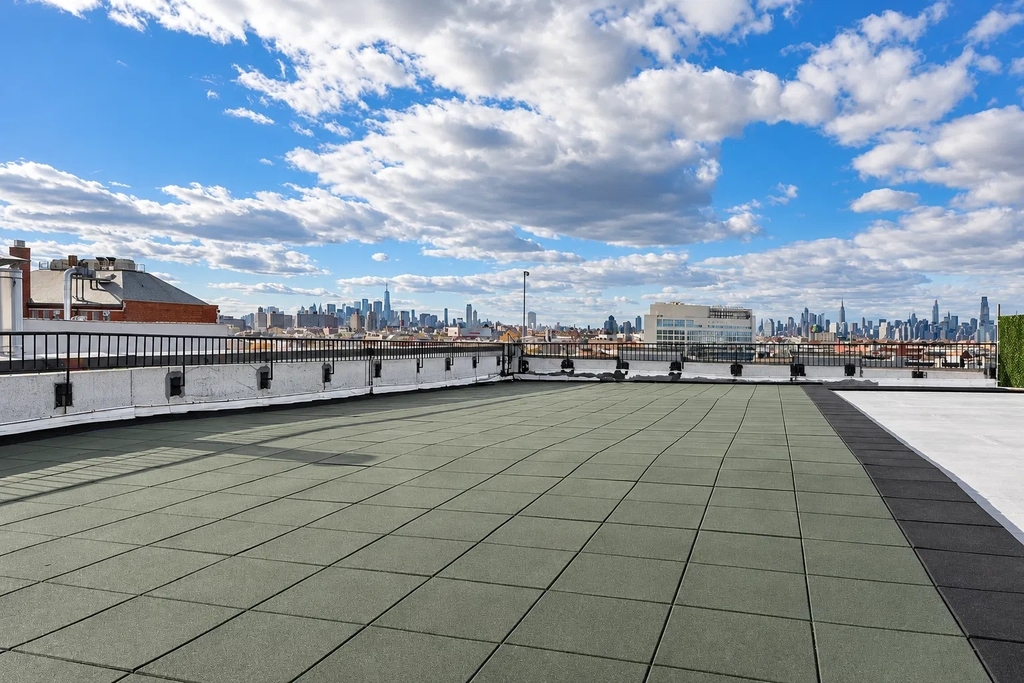 70 Wyckoff Avenue - Photo 6